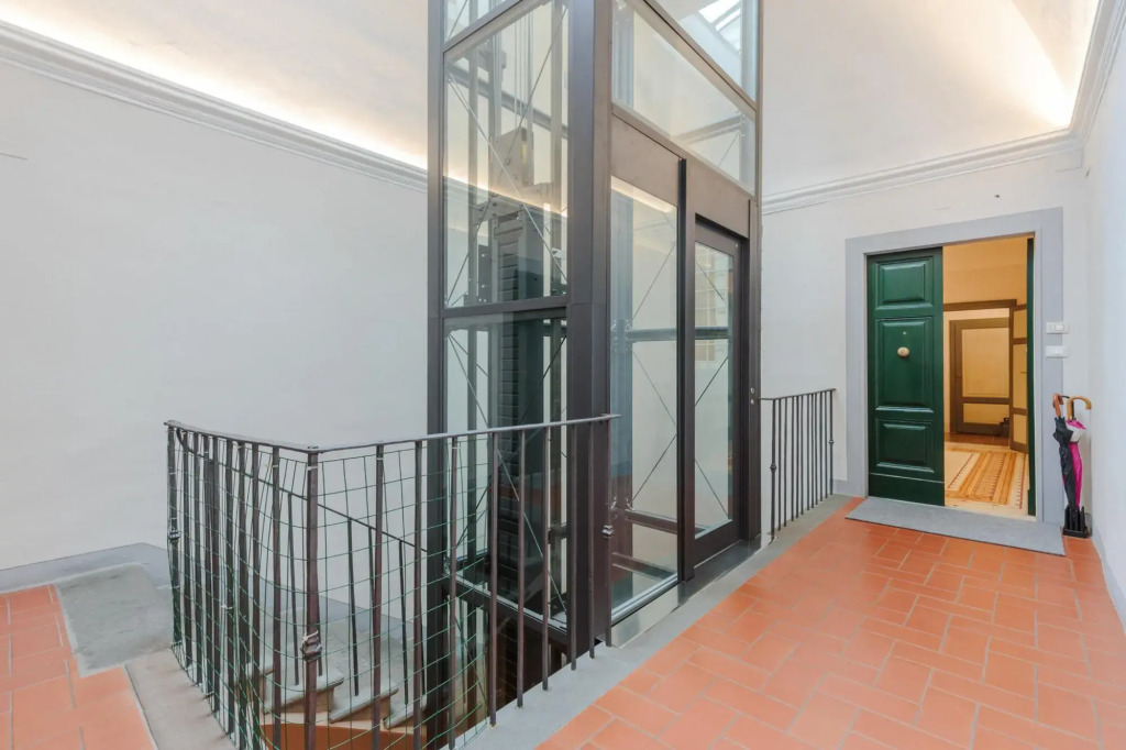 Casa Uccia in Lucca With 1 Bedrooms and 1 Bathrooms