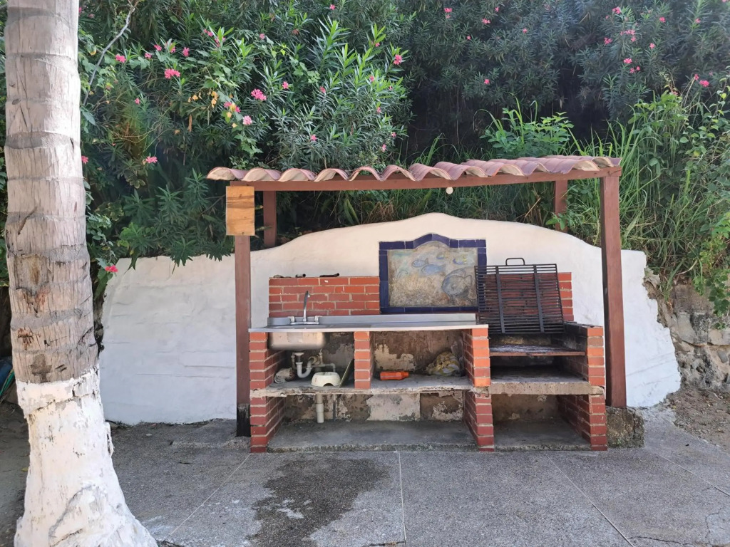 Apartamento con playa privada y piscina