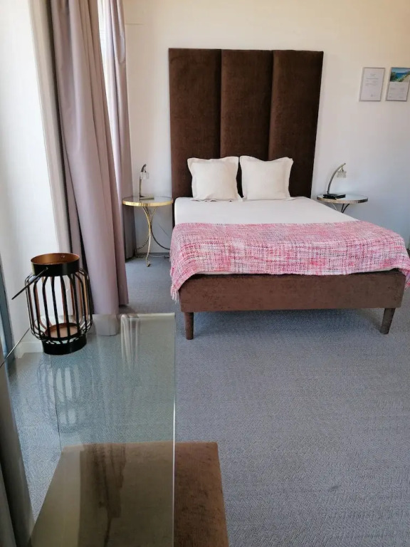 Day Off Suite&Hostel