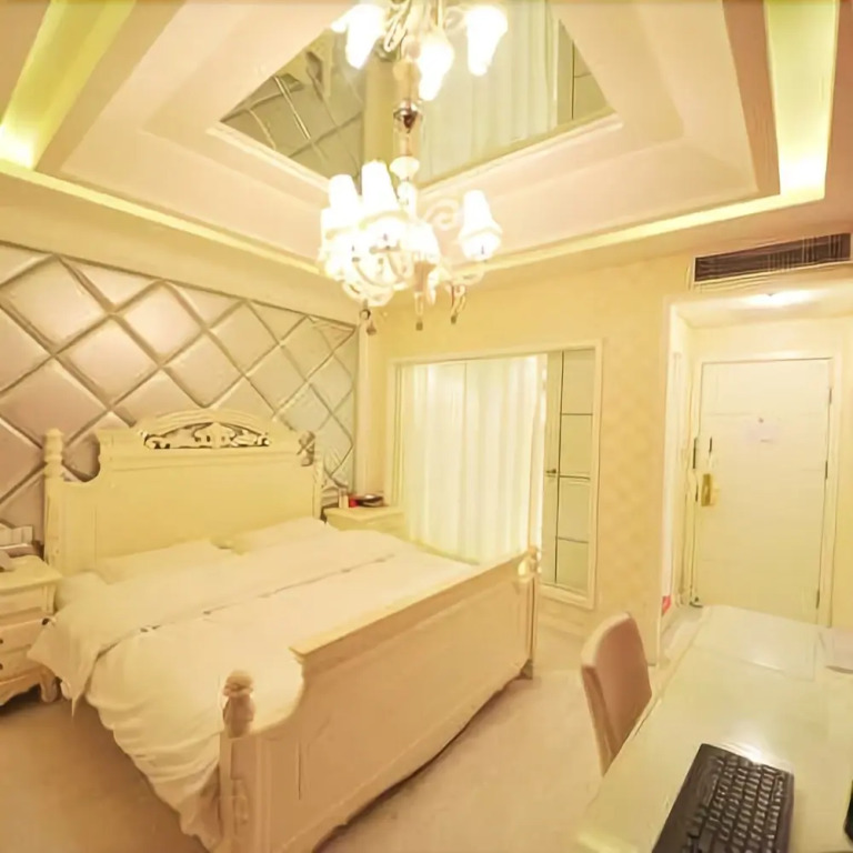 Feeling of Family Chain Hotel