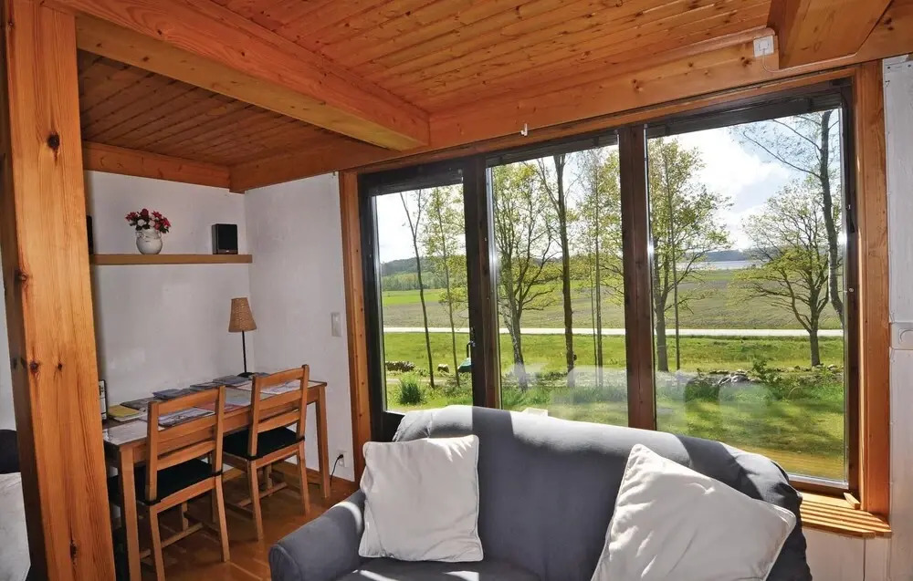 2 Bedroom Stunning Home In Uddevalla