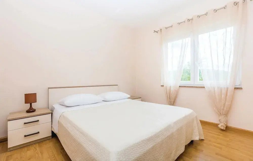 Cozy Home In Supetarska Draga With Wifi