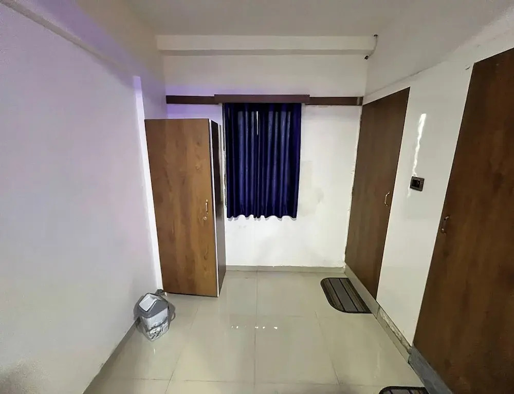Hotel The Grand Near Maninagar Railway Station Ahmedabad