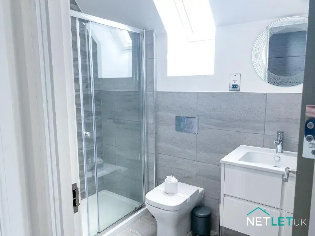 Waterstone House Penthouse Apartment