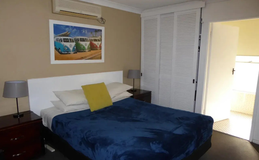 Windmill Motel
