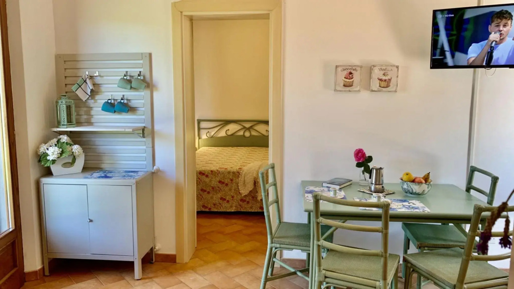Residence with pool. Three rooms apt. for 5/6 people.-SERAMATTINO D