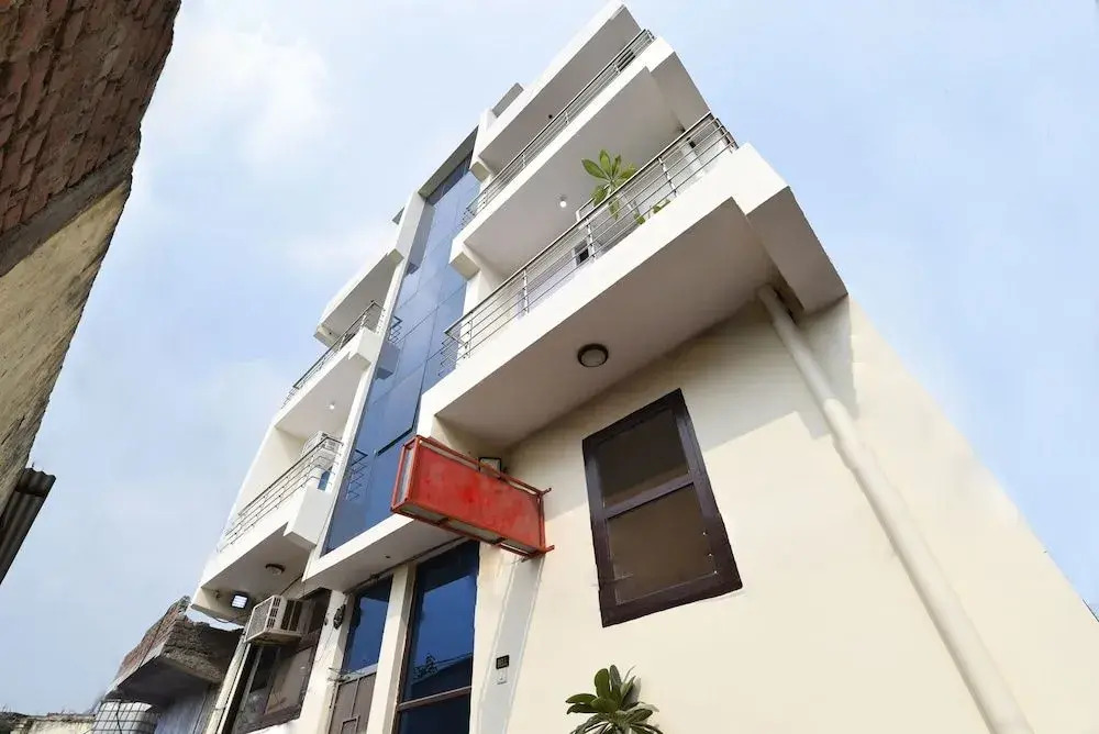 OYO 18390 Shiv Shakti Guest House