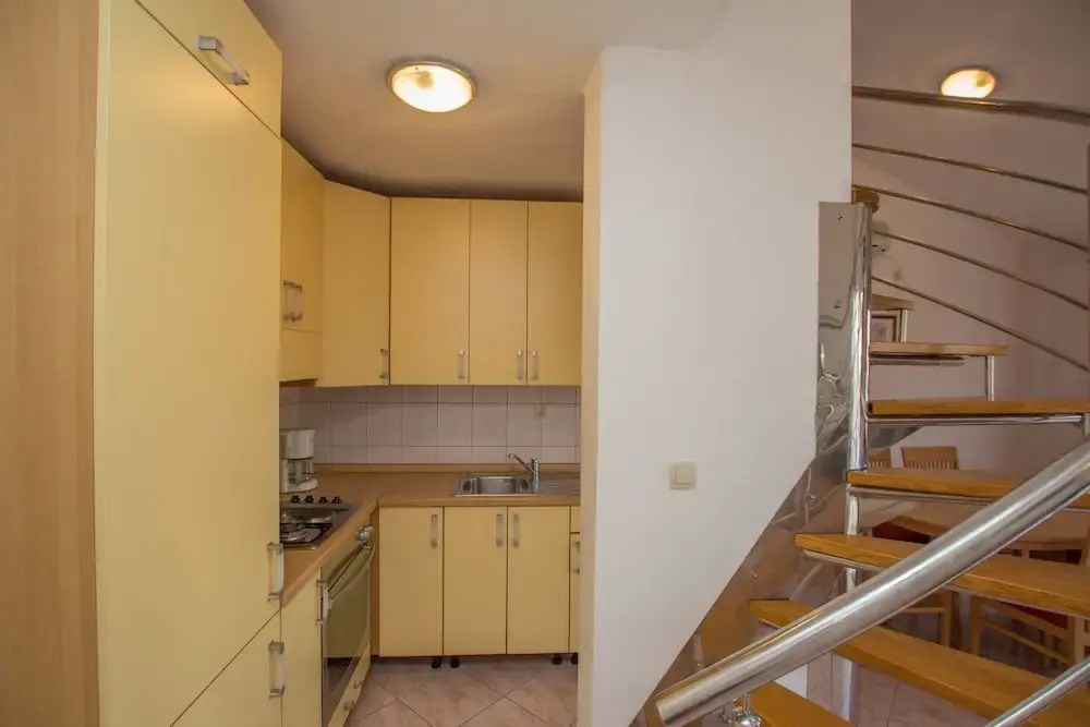 Apartments Vrlika
