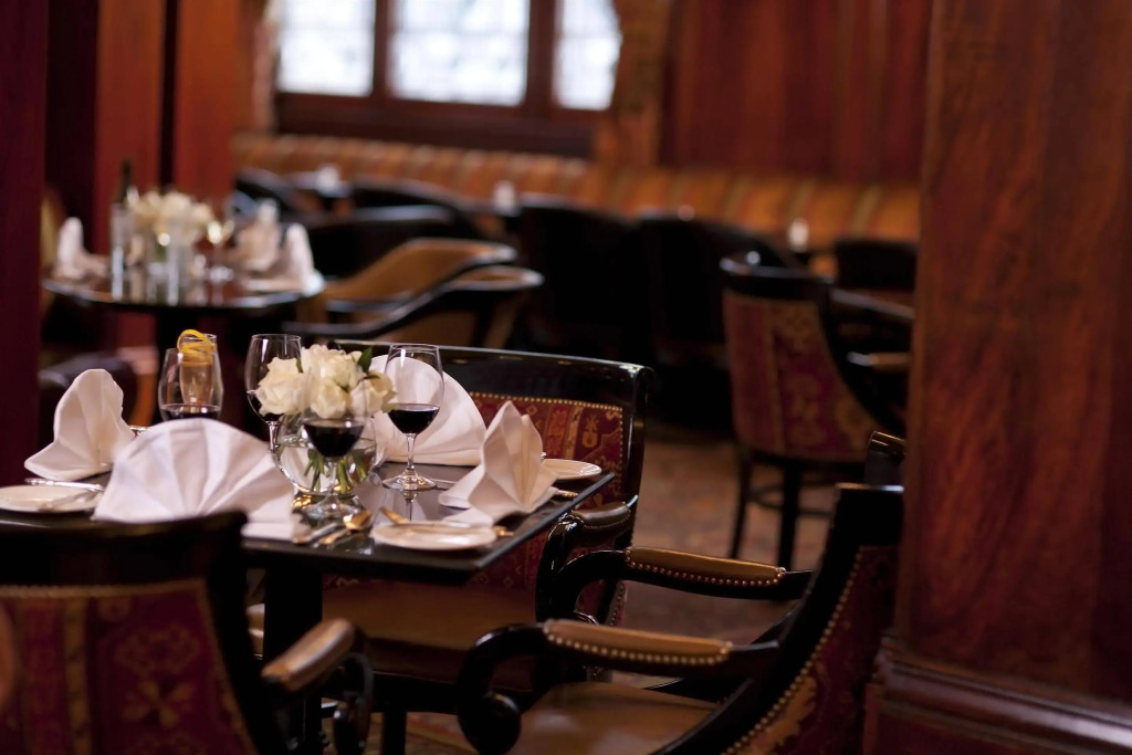 The Benson Portland, Curio Collection by Hilton
