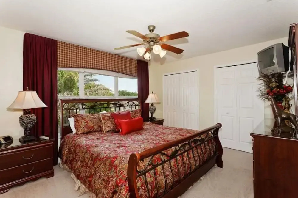 8023 Acadia Estates