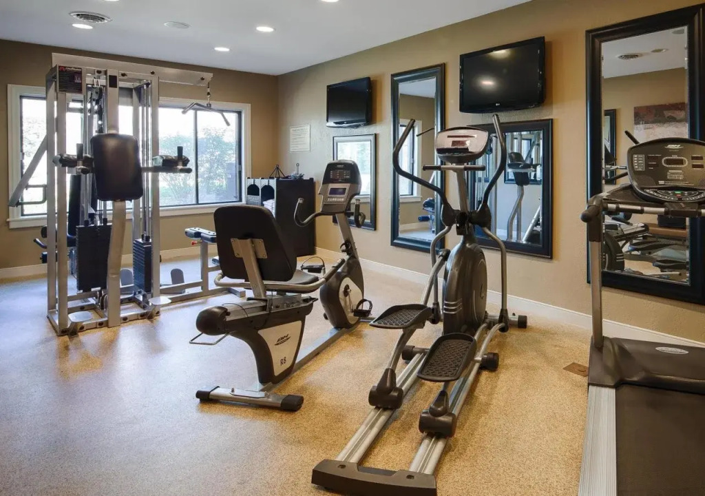 Antioch Hotel & Suites