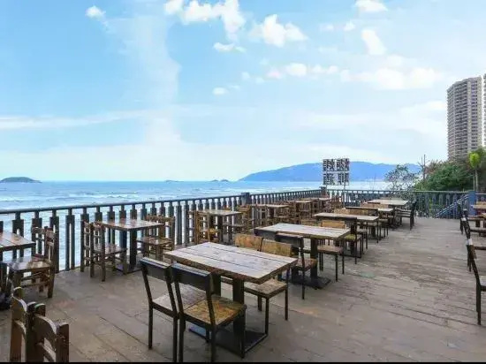 Huizhou Double Moon Bay Evening Wind Holiday Sea View Apartment