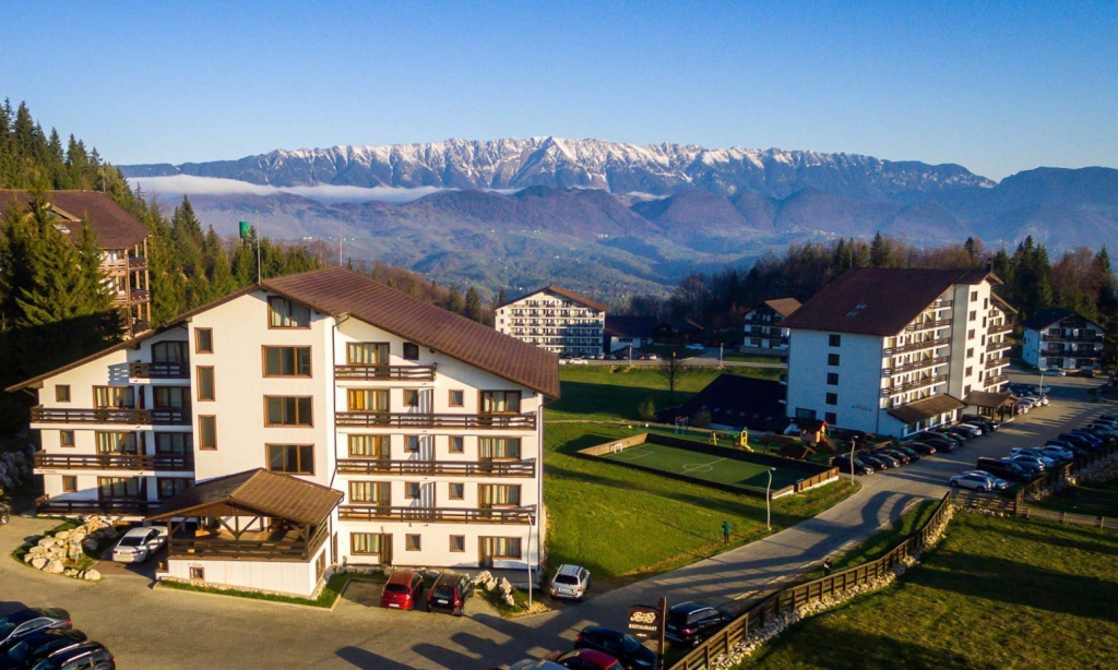 Casa Aron/ Casa de Lemn/Hotel Gradistea- Cheile Gradistei