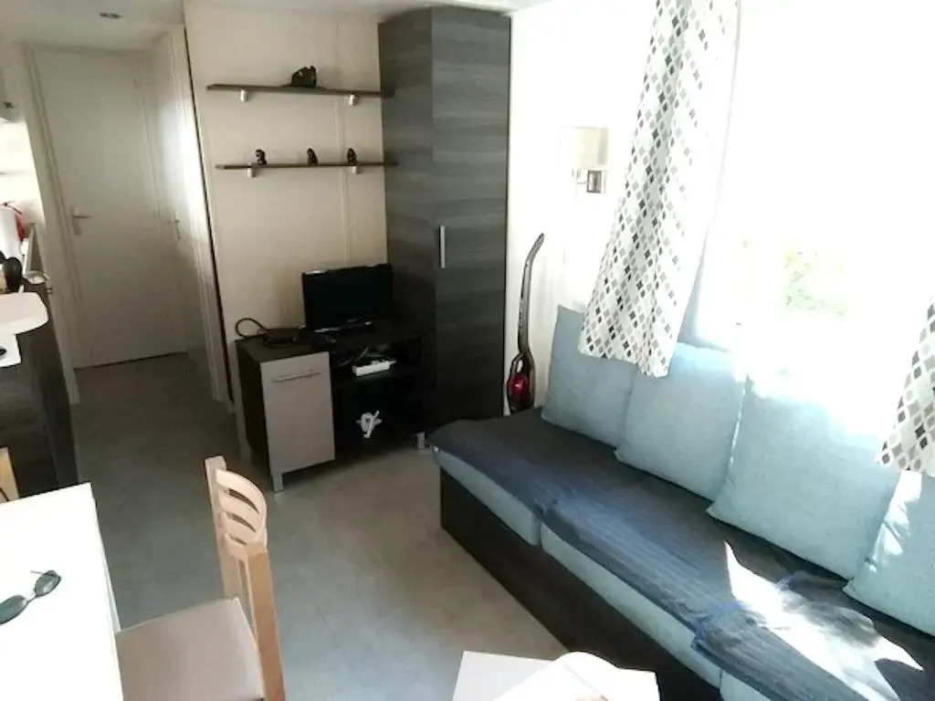 Bungalow de 3 chambres a Vias a 800 m de la plage avec piscine partagee spa et terrasse amenagee