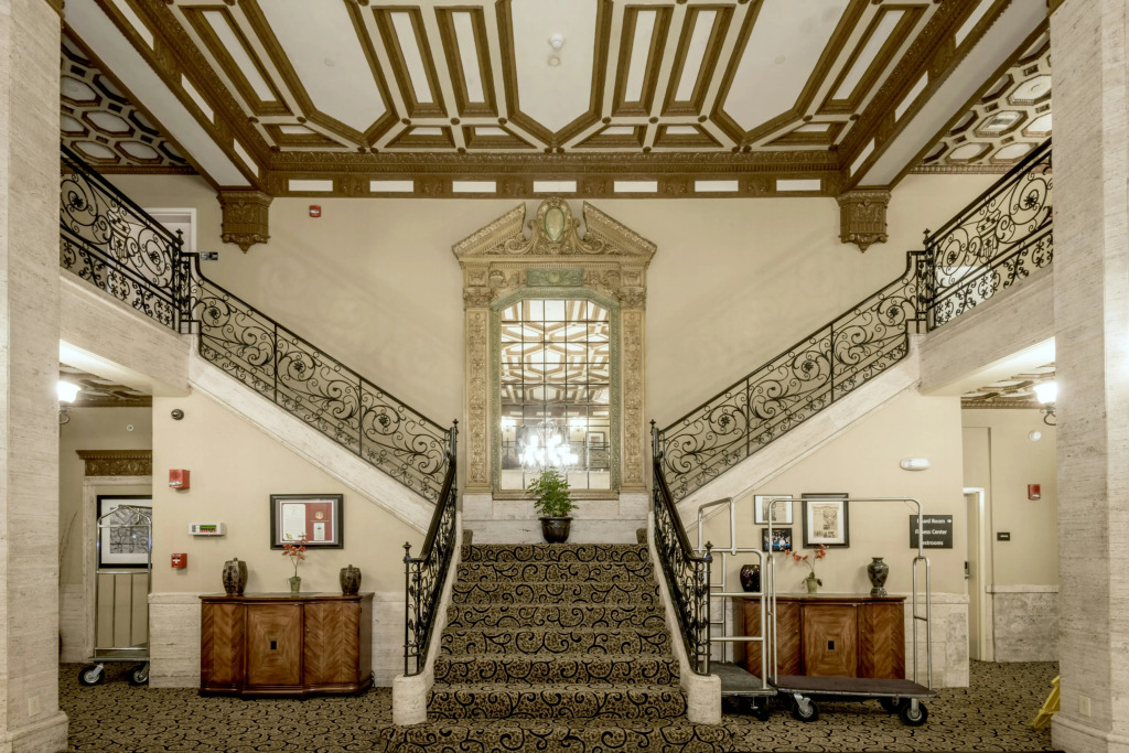 Hampton Inn & Suites Montgomery-Downtown