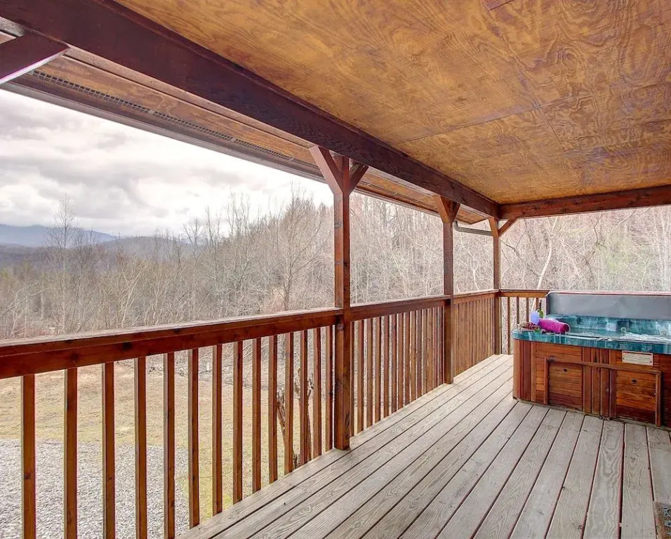 Dreamweaver 1 Bedroom 1 Bathroom Cabin
