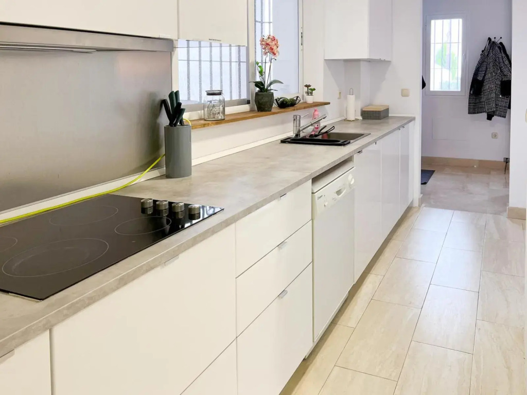 57-Beautiful Apartment with Stunning Views in Calahonda, Mijas