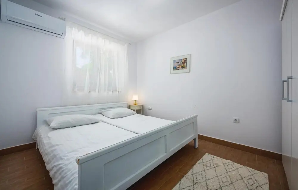 Nice Home in Vabriga with Outdoor Swimming Pool, Hot Tub & Outdoor Swimming Pool