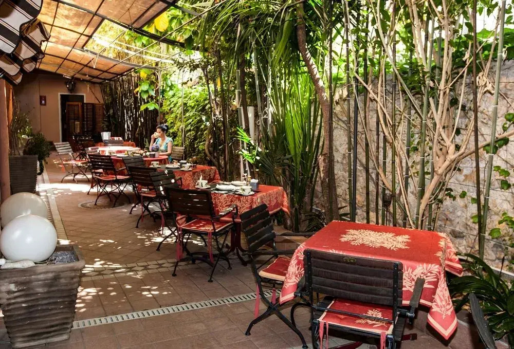 Logis Paris Rome