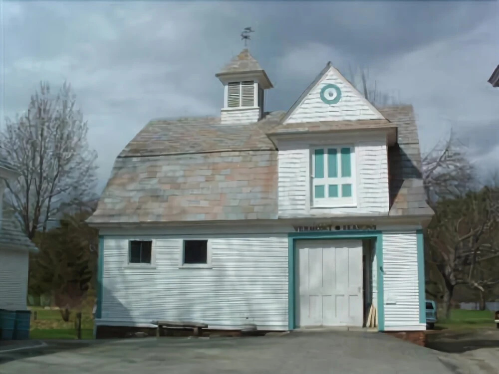 Hugging Bear Inn