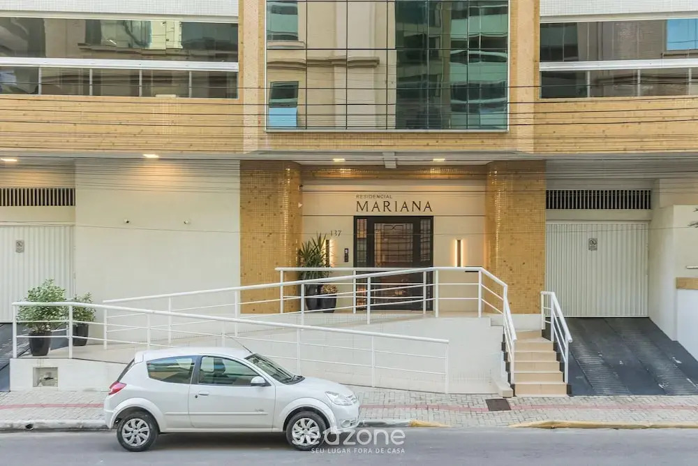 3 Bedroom Apartment 130m From the Beach Mmp0137