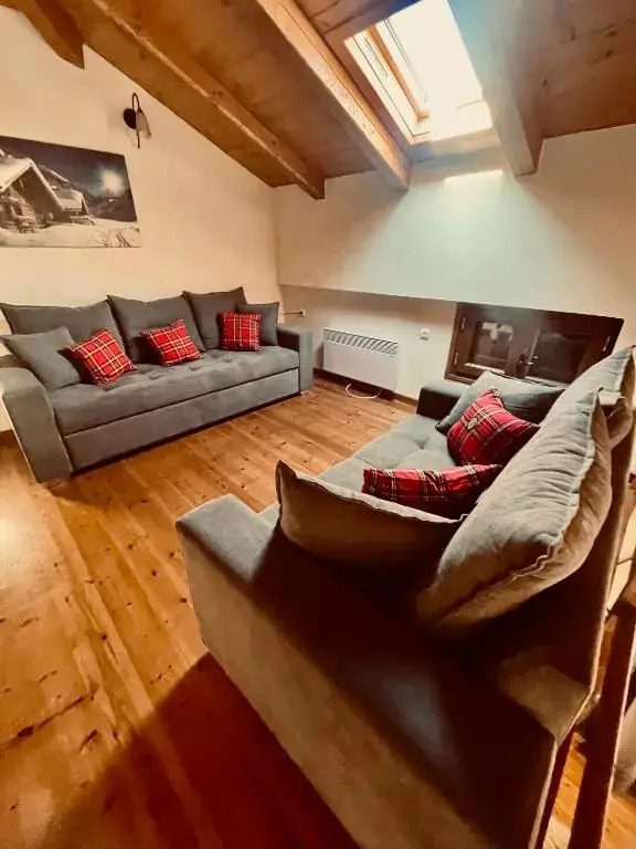 Parnassos Snow Hill Chalet