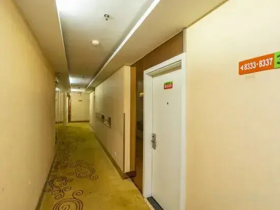 Ruide Te Hotel (Hangzhou Xiaoshan Renmin Road Subway Station)