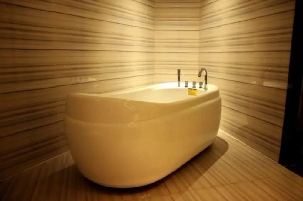 Xana LITE Hotel 5th Avenue Branch