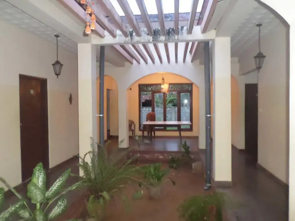 Sarras Guest House
