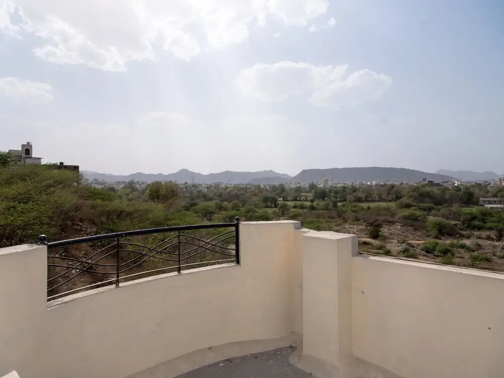 OYO 12741 Home 2BHK Villa Hiran Magri