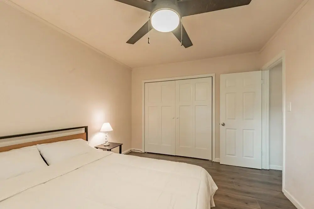 Modern Apartment Near Beautiful Historic Macon 2 Bedroom Apts by Redawning