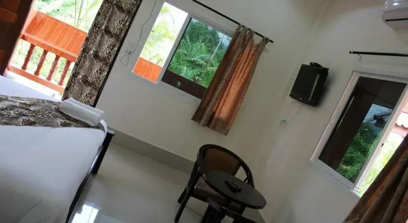Baan Mek Lom