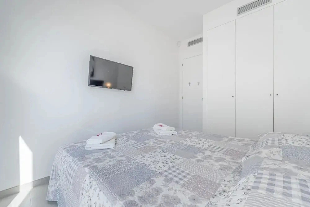 Apartment in Roses Near the Beach & Pool