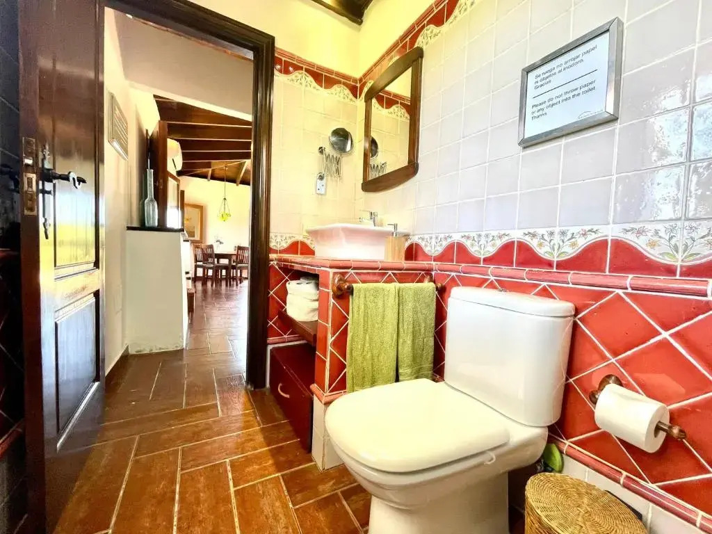 Rural house with Wifi, private pool, view of the Atlantic and Mount Teide