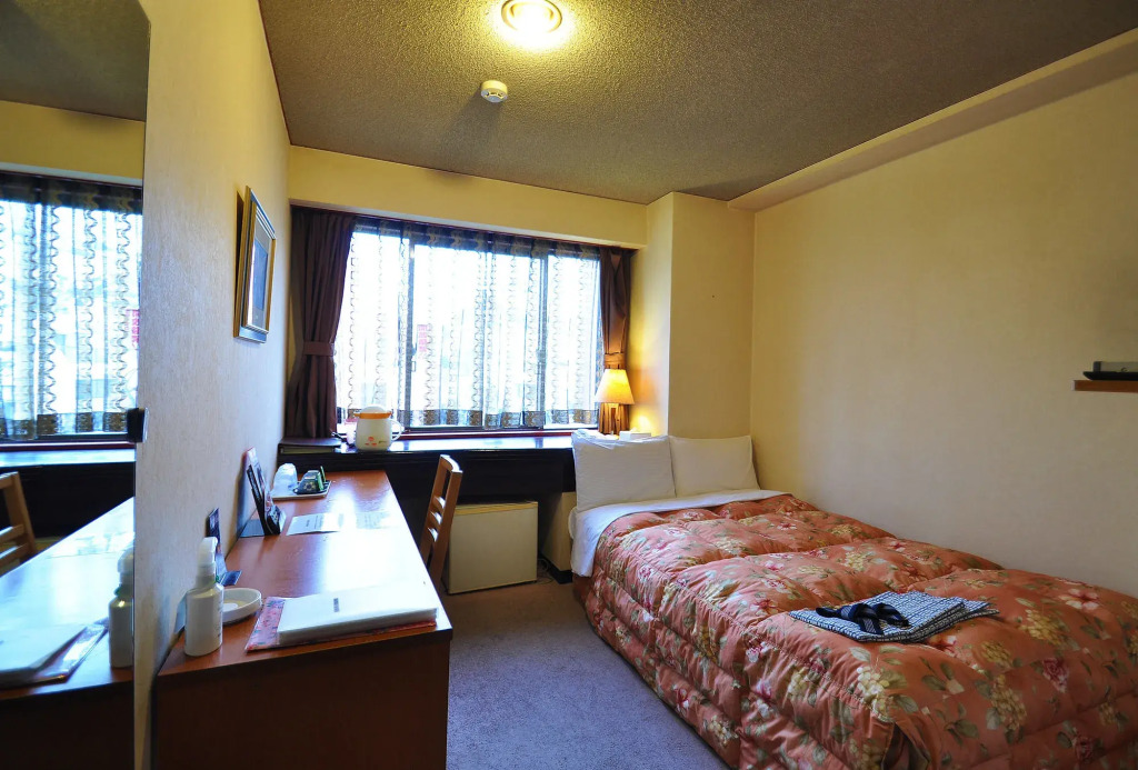 Hotel Livemax Budget Kagoshima Tenmonkan