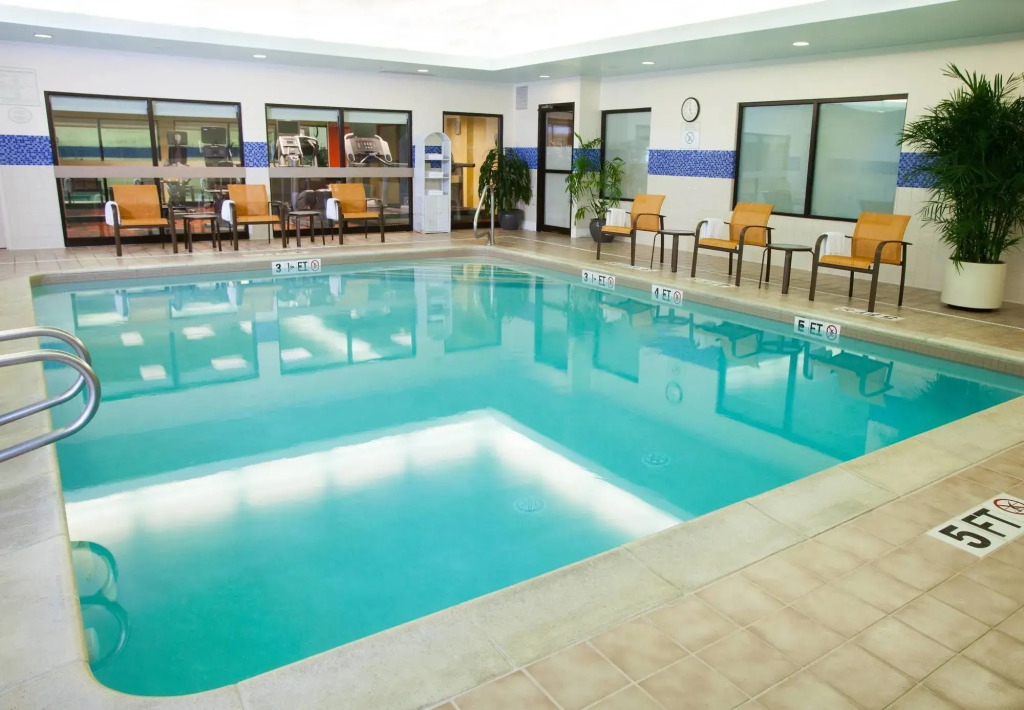 Courtyard Burlington Williston