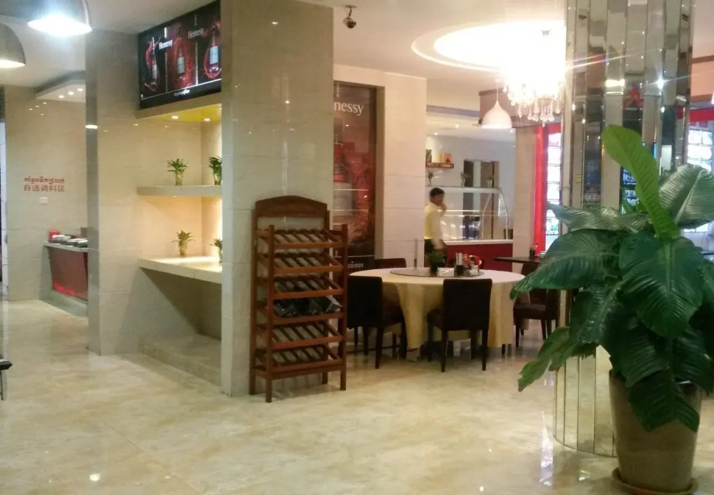 Platinum Bay Hotel