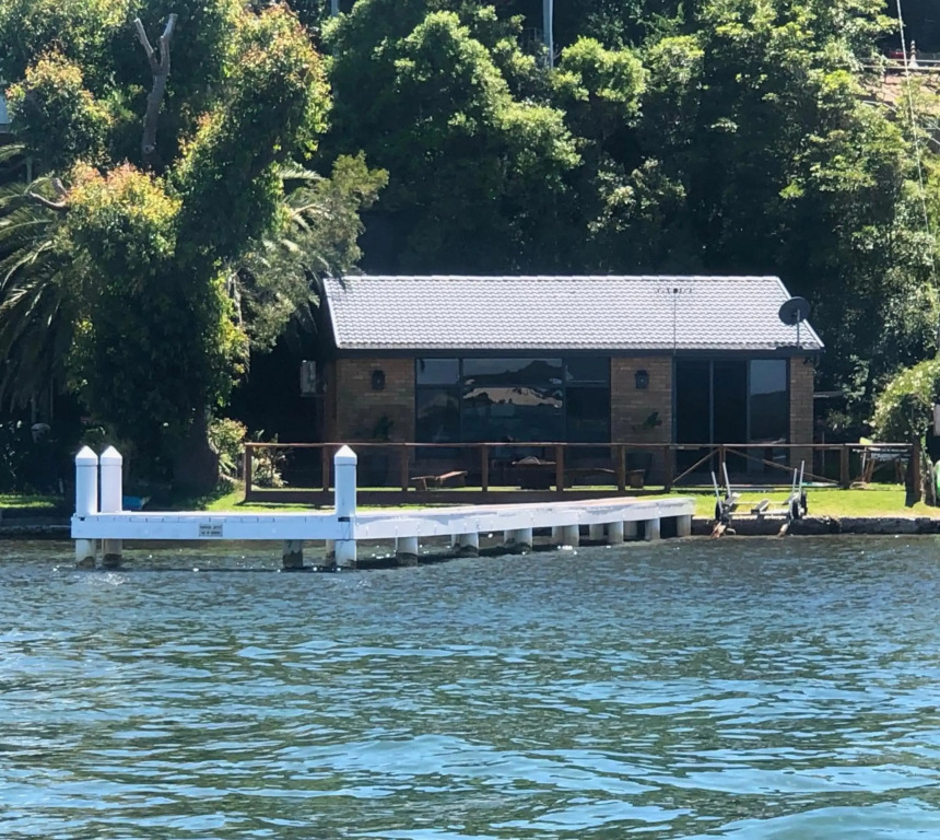 Serenity by the Lake - Romantic Waterfront Couples Getaway