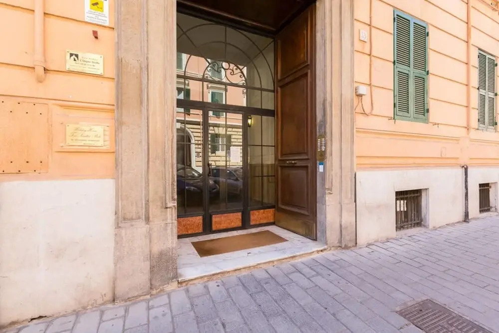 Bright and Modern 2 bed Flat in Prati