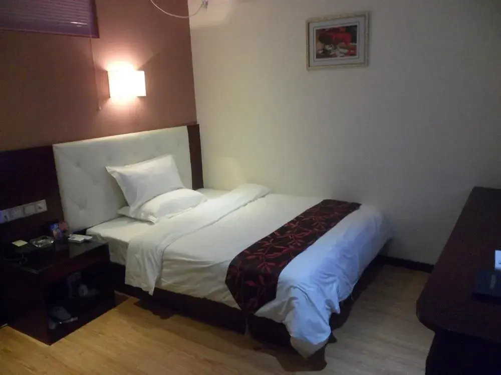 Fulong Business Hotel