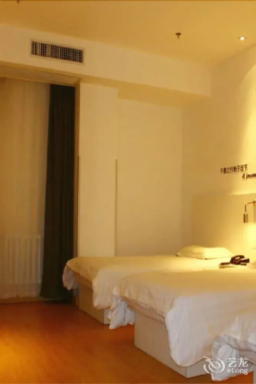 Motel 168 Dalian High-tech Park Huangpu Road Branch