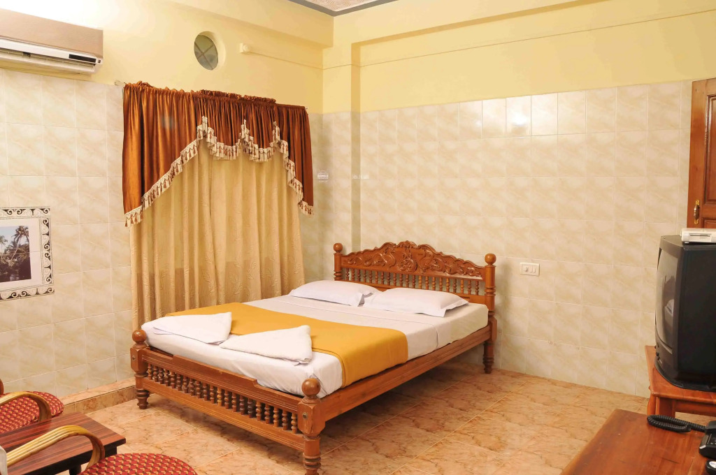 Lake Palace Family Resort Kumarakom