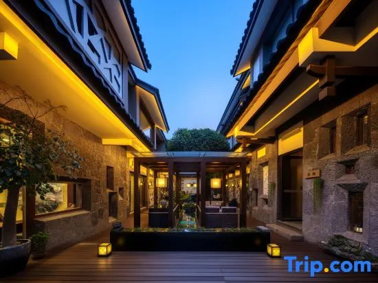 Share Year Hotel