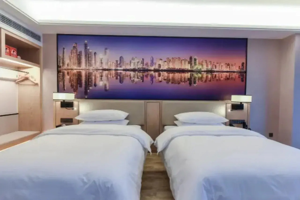 Vienna International Hotel (Nanchuan District Wanda Plaza)