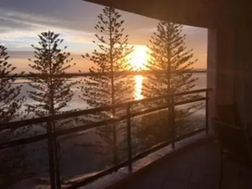 Just Perfect Apartment with Ocean Views