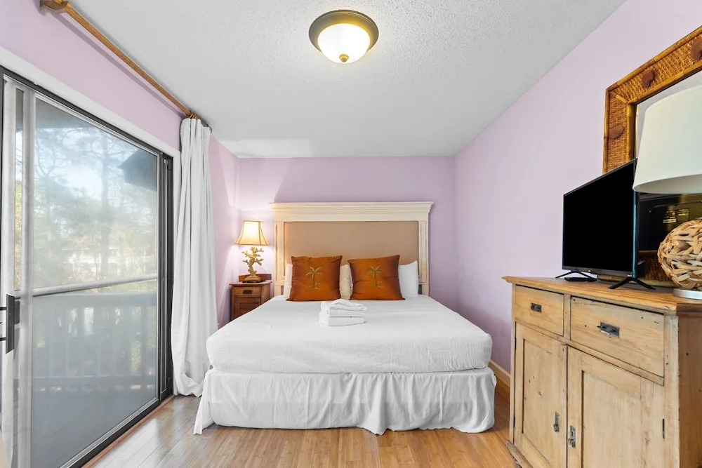 Seagrove Beach 2BR Townhome Near 30A + Free Attraction Tickets
