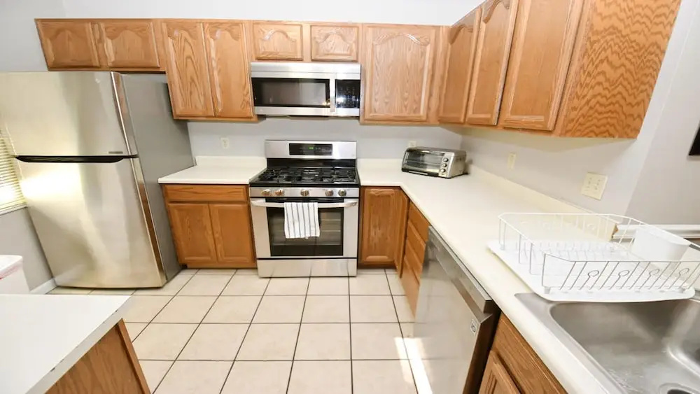 2 Br 2 b Condo at Unv of Notre Dame Short and Long Term Stays Welcome ND Football A5