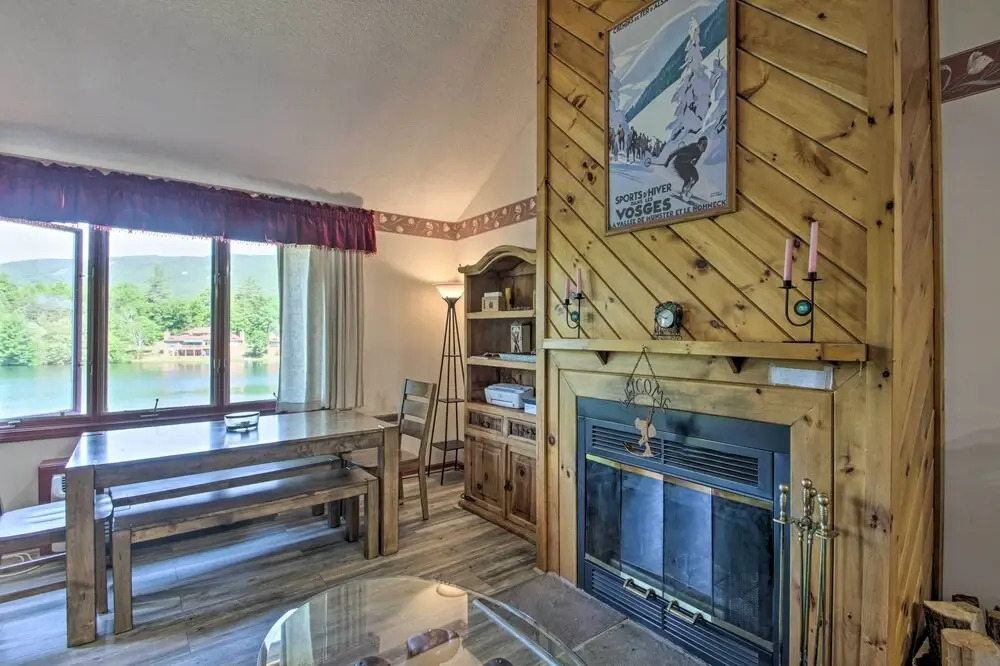 Resort Condo w/ Lake + Pool ~ 5 Mi to Flume Gorge!