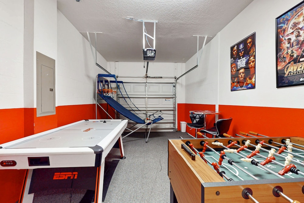 Dog-friendly Home With Private Pool, High-speed Wifi, Central AC, & Washer/dryer