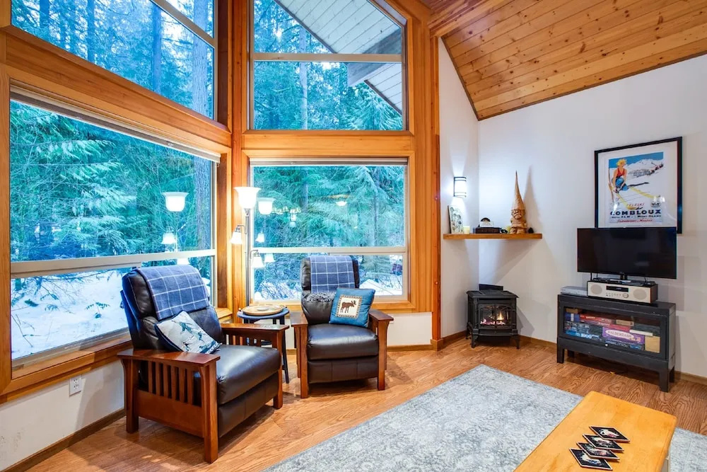04SL - Hot Tub - BBQ - Pets OK - Sleeps 5